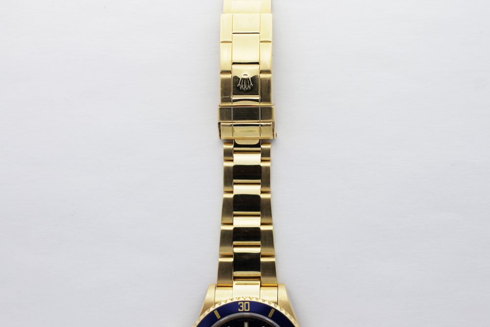 Rolex 18k Yellow Gold Blue Submariner 16618T F Serial