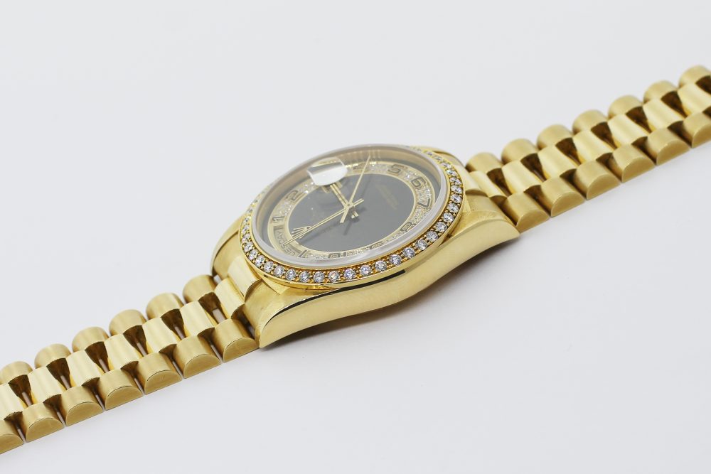 Rolex 18k Yellow Gold Day-Date Factory Diamond Bezel Factory Diamond Dial 18238 with Box & Booklets