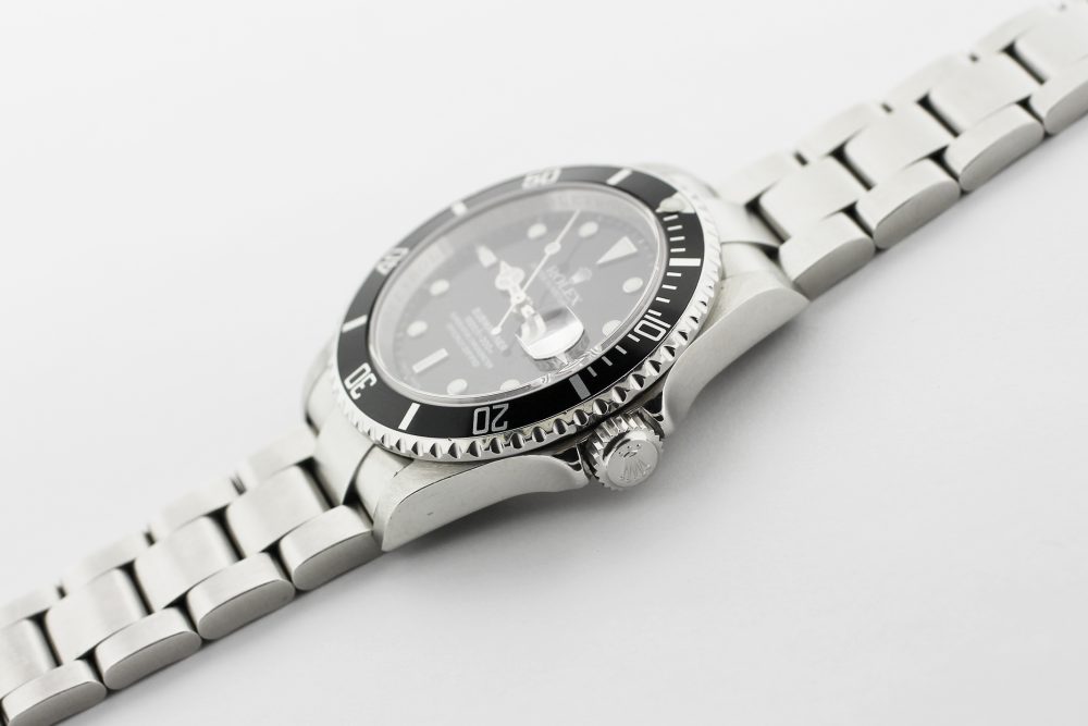 Rolex Steel Submariner Date 16610 with Box & Booklets