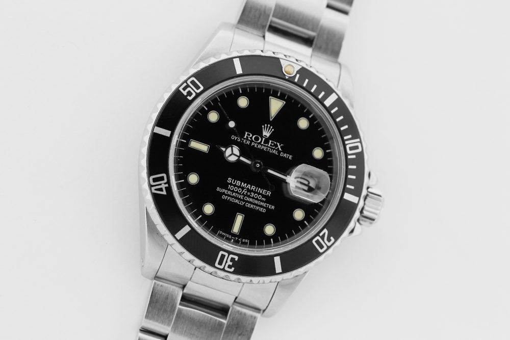 Rolex Steel Submariner 168000 with Box & Booklets