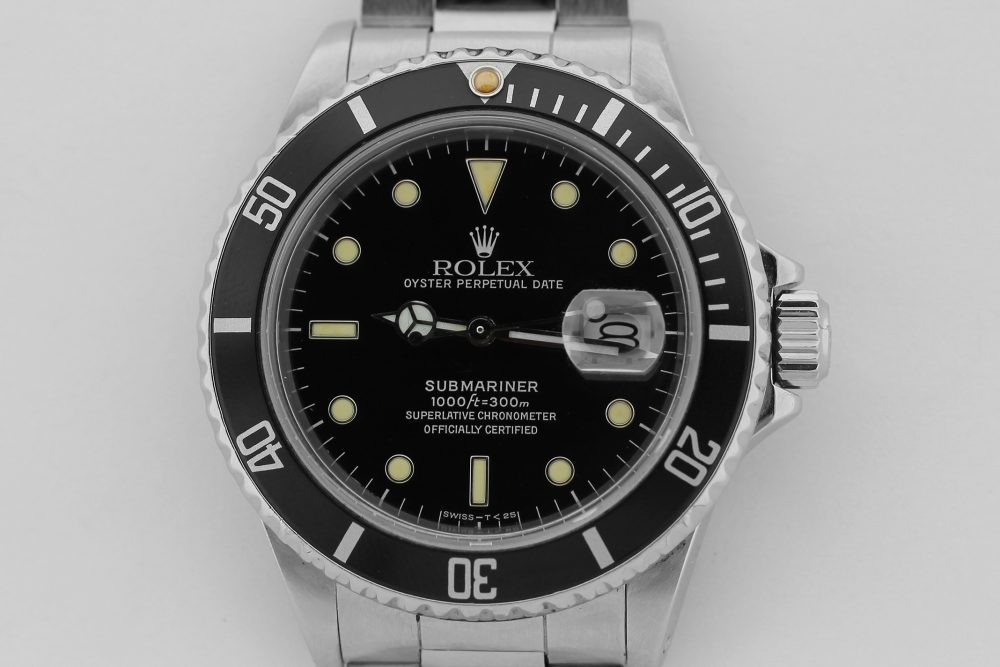 Rolex Steel Submariner 168000 with Box & Booklets